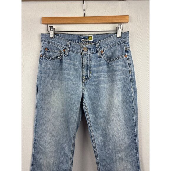 Women’s Old Navy Size 4 Short Light Blue Jeans with a Green Thread Stitch - Picture 3 of 6